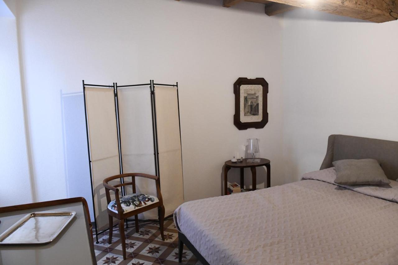La Casa Di Eva Appartement Cuneo Buitenkant foto